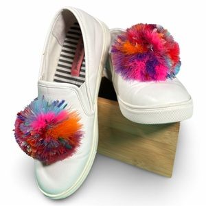 BETSEY JOHNSON trixie platform slip-on pom Pom size 8.5